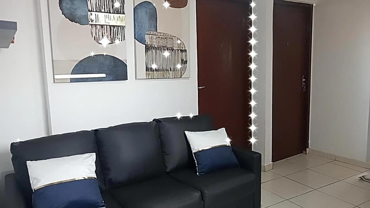 Vitoria Hostel Гуарульюс Экстерьер фото